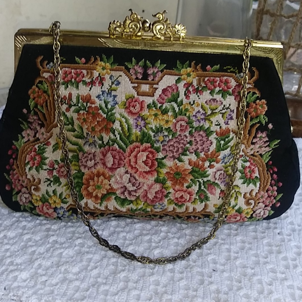 VINTAGE EVENING BAG
